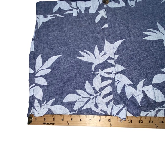 Old Navy Linen Blend Everyday Tropical Chambray Blue Leaf Shorts - Women’s 8 - Picture 8 of 12